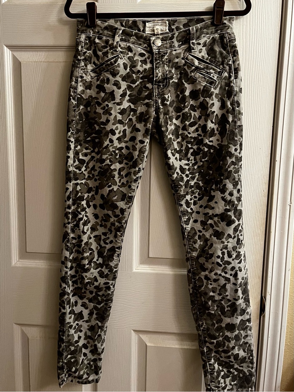 CURRENT/ELLIOTT~LEOPARD PRINT~SKINNY JEANS~26
